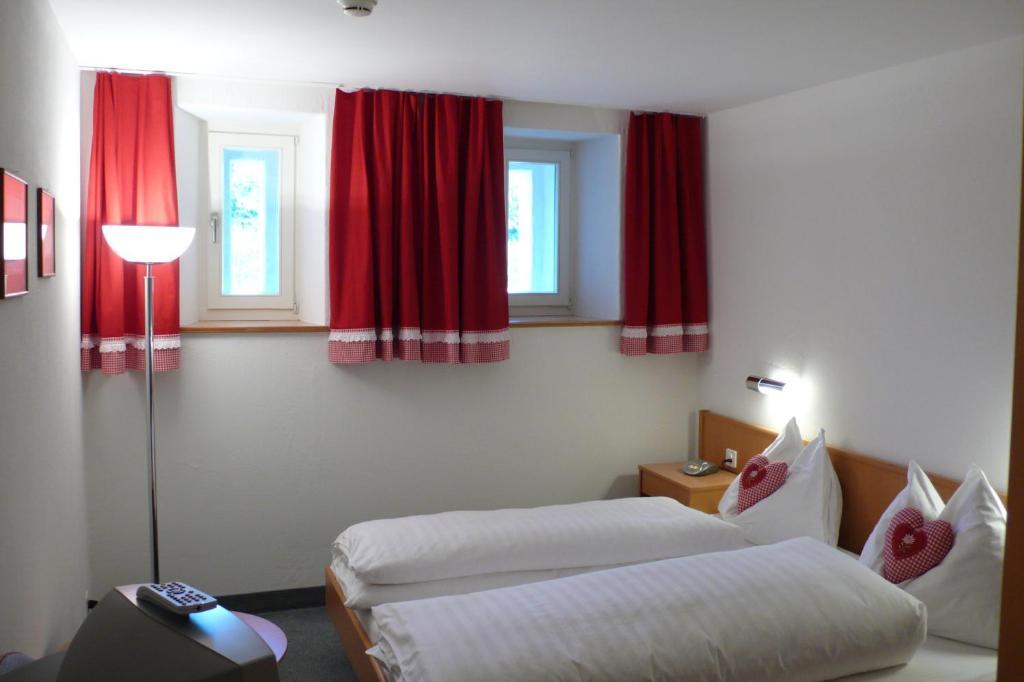 Schloss Bottstein Hotel Room photo
